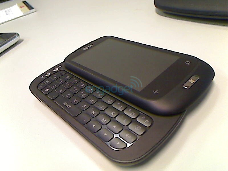 LG C900