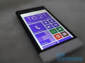 HTC 8s